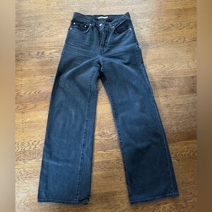 Levi’s ribcage wide leg size 27 / 34
